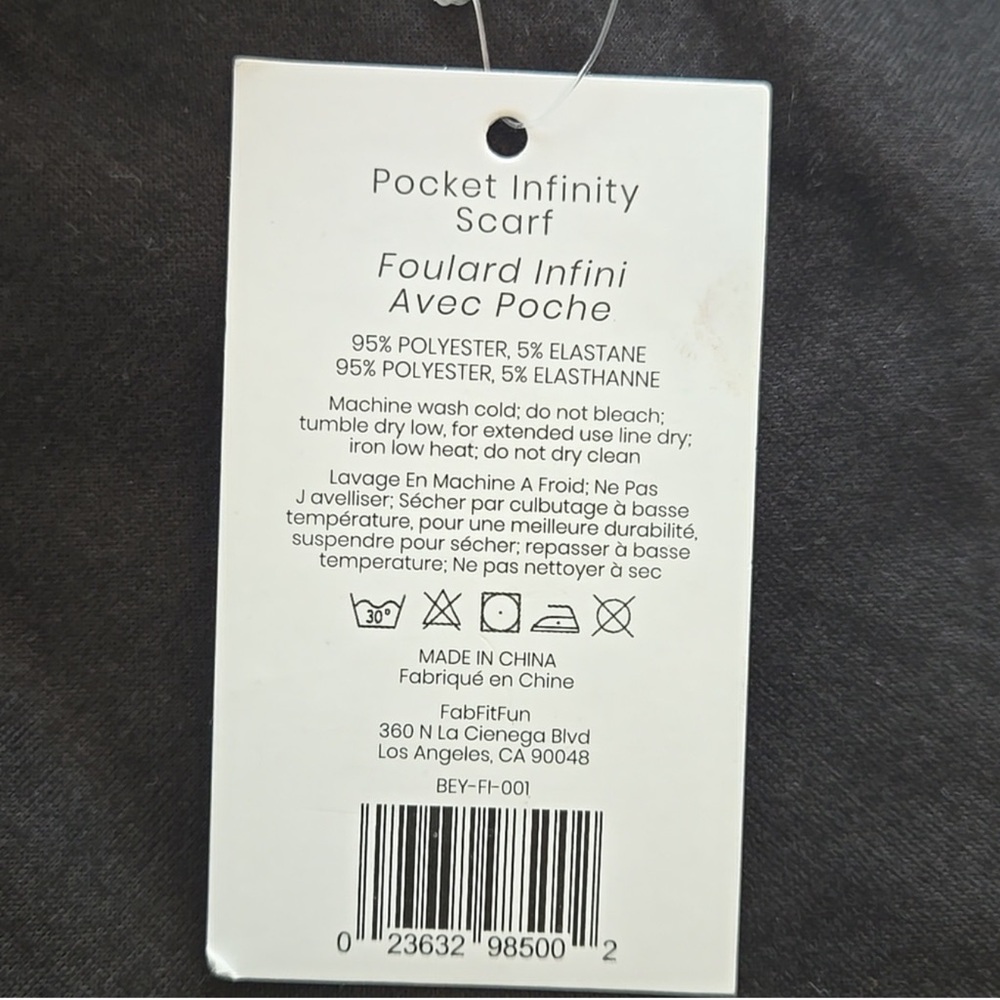 NWT Beyond Yoga Infinity Scarf With Zip Pocket Dark Gray - Picture 10 of 10